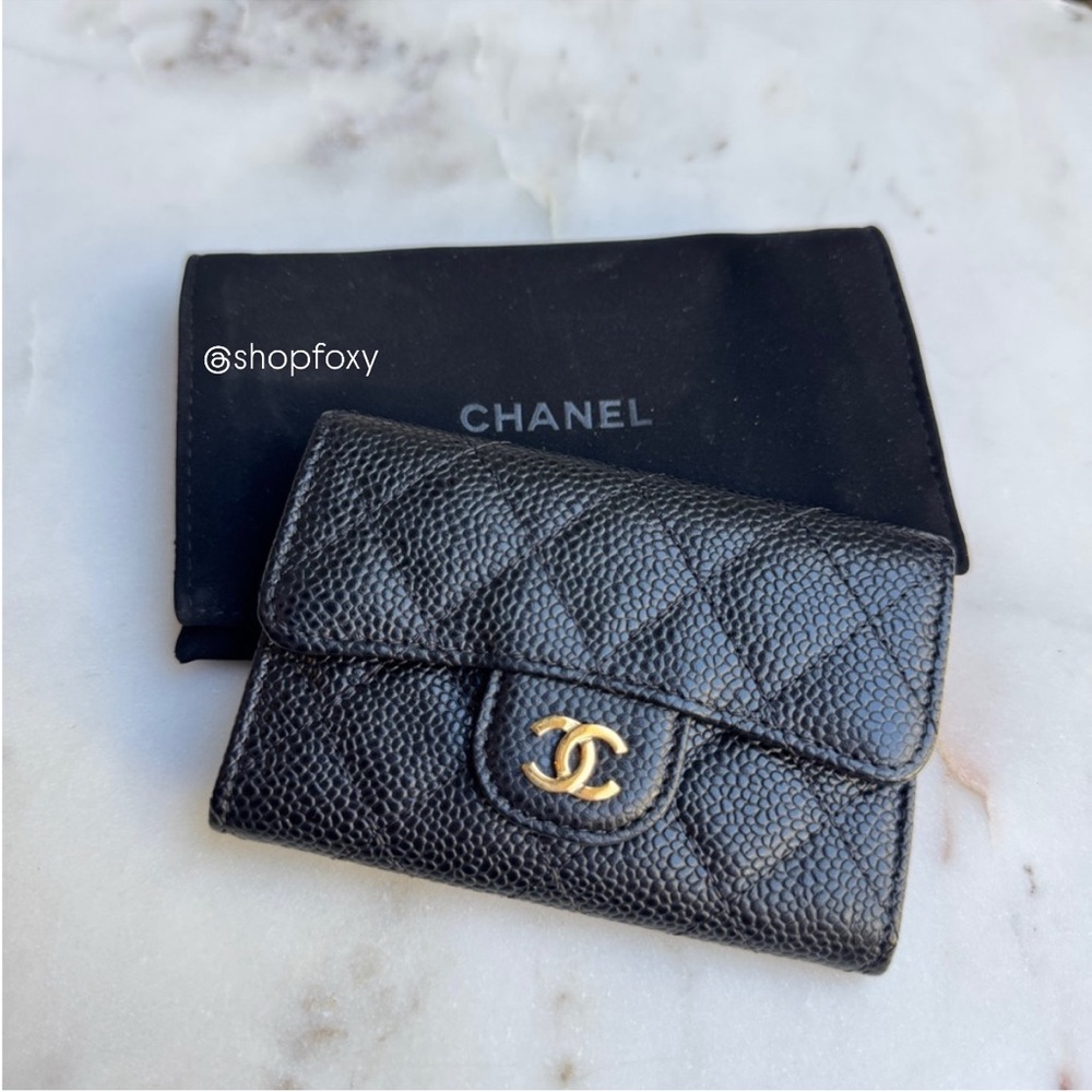 Chanel Caviar Classic Flap Card Holder Wallet - Picture 2 of 13